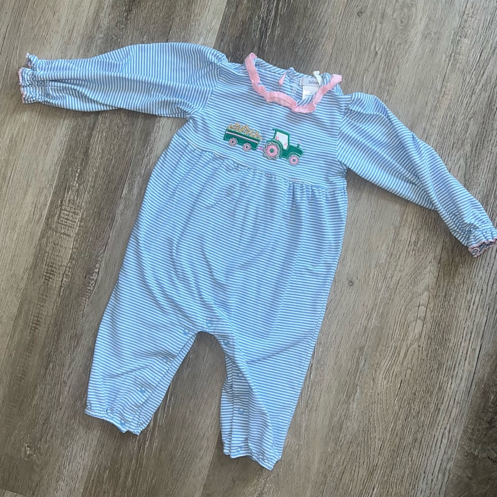 NWOT Ishtex embroidered striped Peanut l/s romper